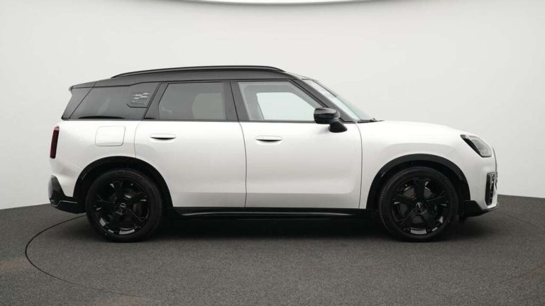 Mini Countryman SE ALL4 finition John Cooper Works - photo 3