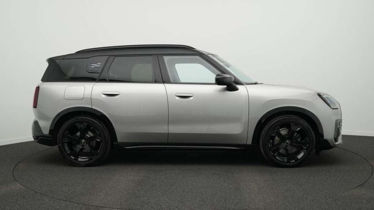 Mini Countryman SE ALL4 John Cooper Works Trim - photo 3