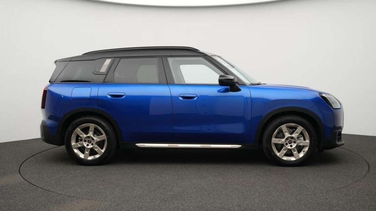 Mini Countryman SE ALL4 Favoured Trim - photo 4
