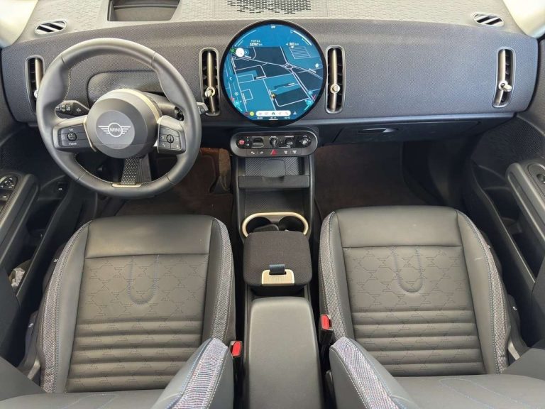Mini Countryman SE ALL4 - photo 5