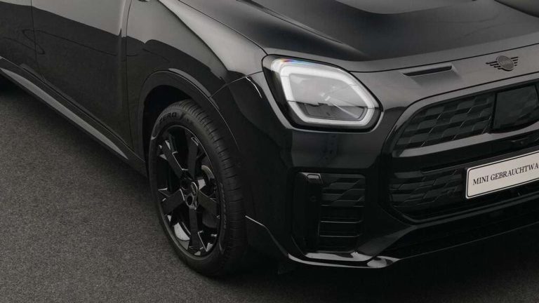 Mini Countryman SE ALL4 John Cooper Works Trim - photo 13