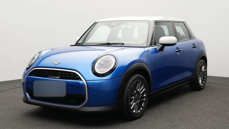 Mini Mini 5 portes Cooper C Favoured Trim