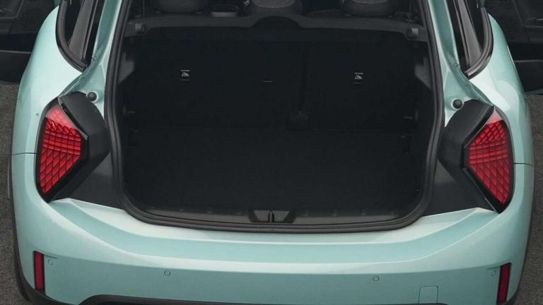 Mini Mini 5 portes Cooper C Classic - photo 10