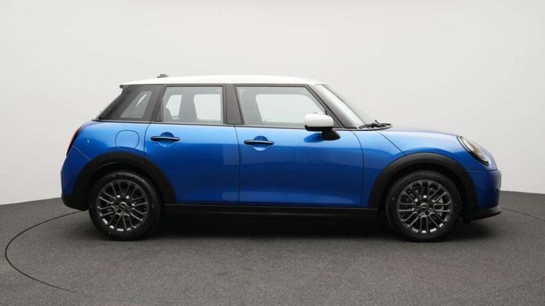 Mini Mini 5 portes Cooper C Favoured Trim - photo 3