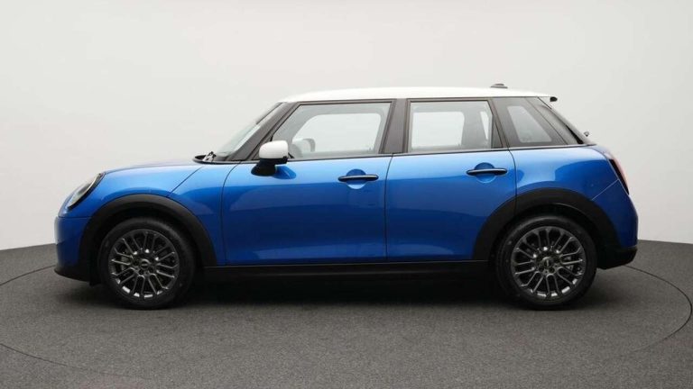 Mini Mini 5 portes Cooper C Favoured Trim - photo 4