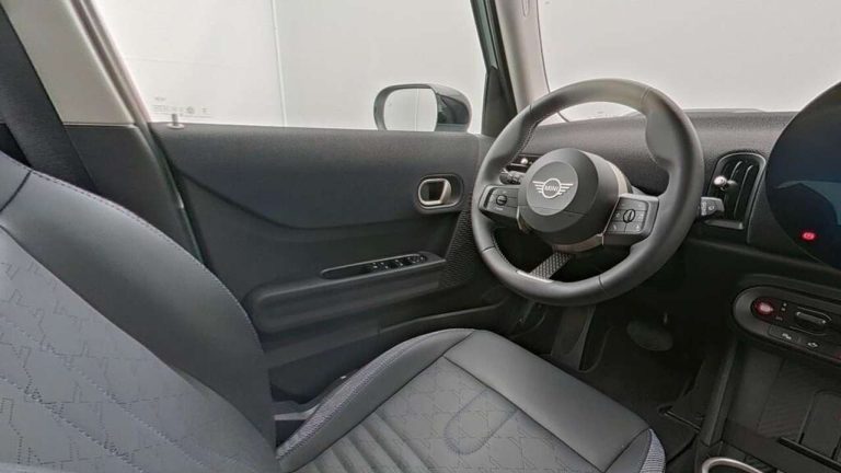 Mini Mini 5 portes Cooper C Classic - photo 7