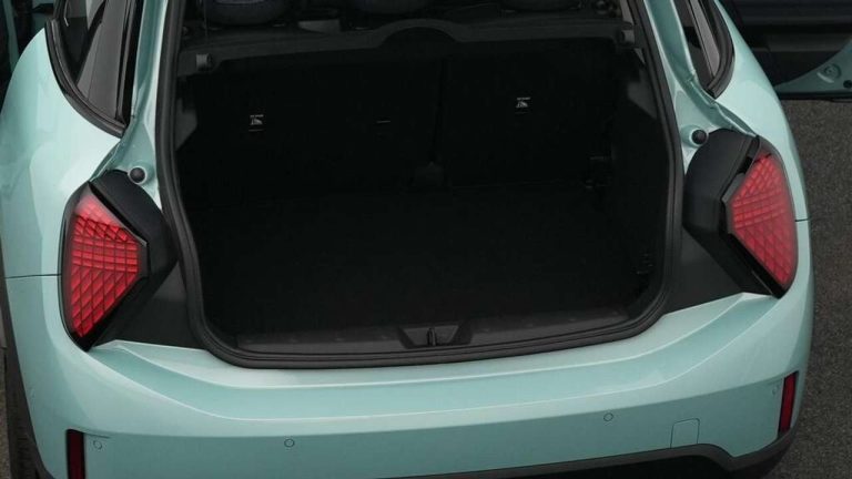 Mini Mini 5 portes Cooper C Classic - photo 9