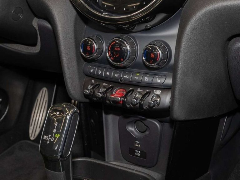 Mini Mini Cabriolet John Cooper Works - photo 9