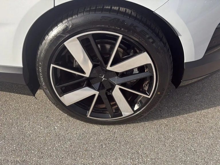 Polestar 4 Long Range Dual Motor - photo 13