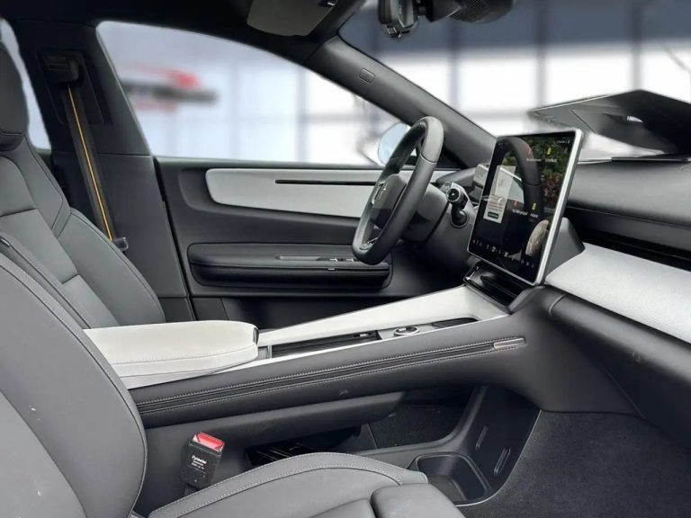 Polestar 4 Long Range Single Motor - photo 17