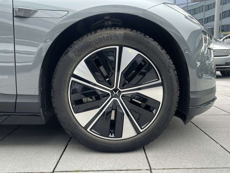 Polestar 4 Long Range Single Motor - photo 14