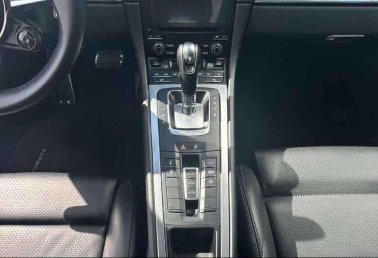 Porsche 911 Carrera 4 - photo 11