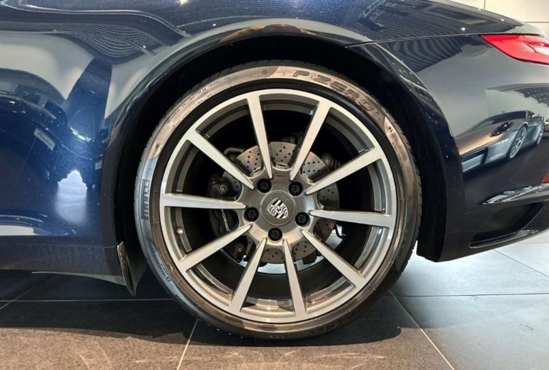 Porsche 911 Carrera - photo 11