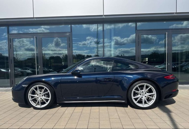 Porsche 911 Carrera 4 - photo 3