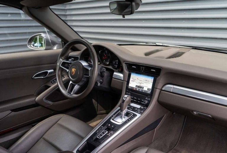 Porsche 911 Carrera Cabriolet - photo 10