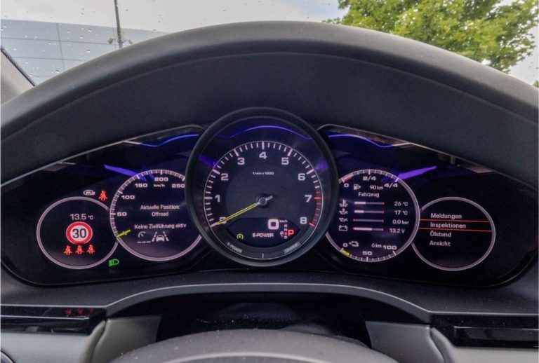 Porsche Cayenne E-Hybrid - photo 15