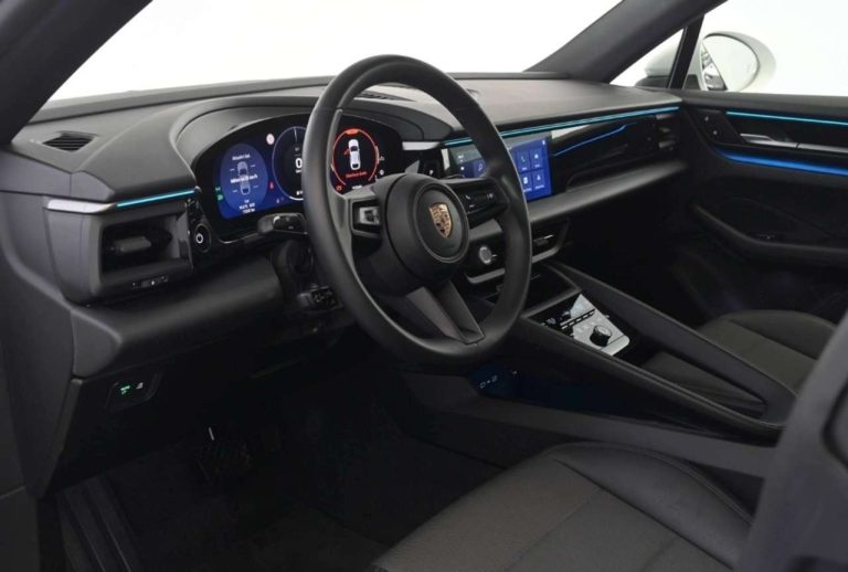 Porsche Macan 4 Electric - photo 8