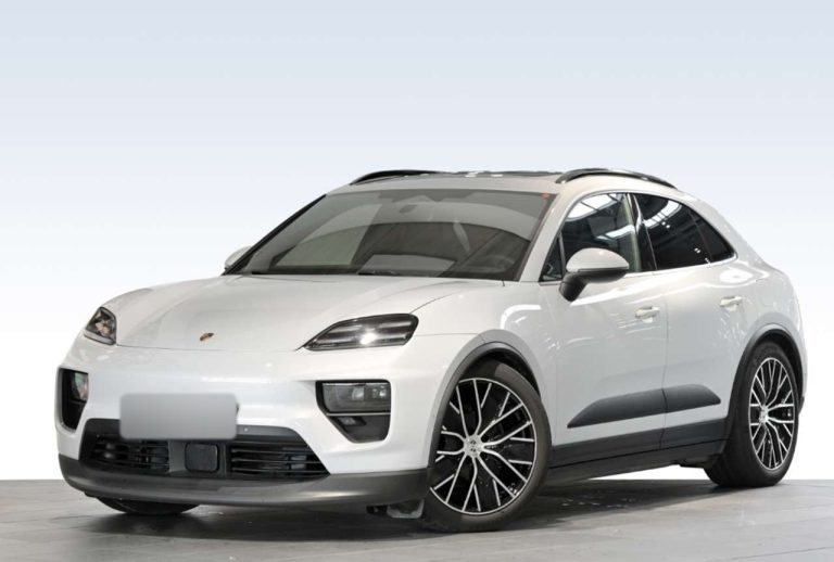 Porsche Macan 4