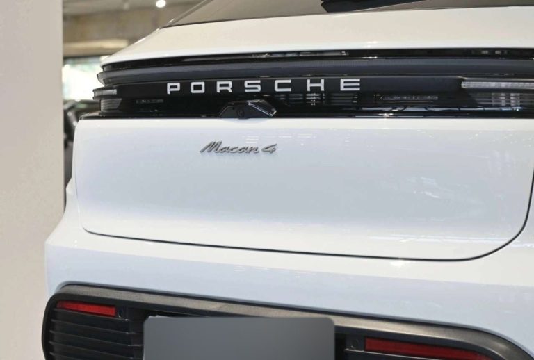 Porsche Macan 4 Electric - photo 7