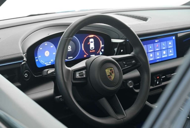 Porsche Macan 4 - photo 9