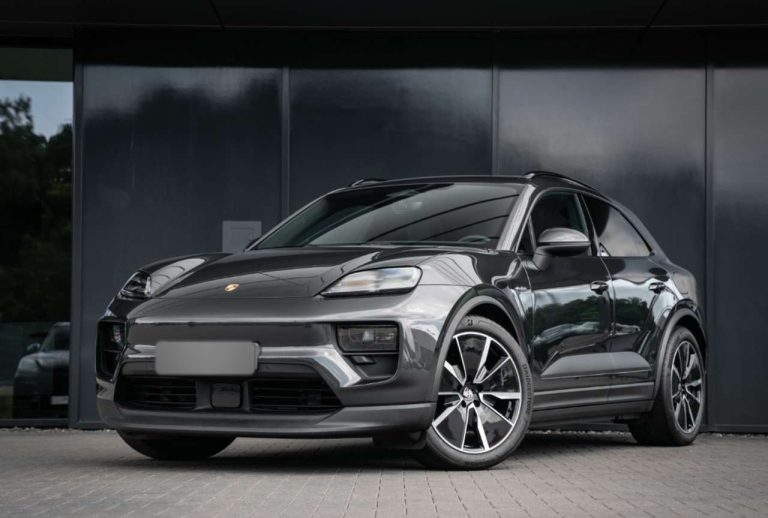 Porsche Macan 4 Electric
