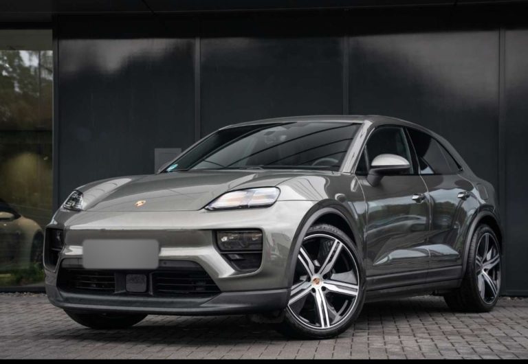 Porsche Macan 4
