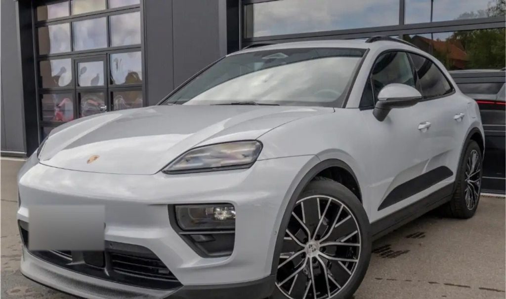 Porsche Macan 4 Electric