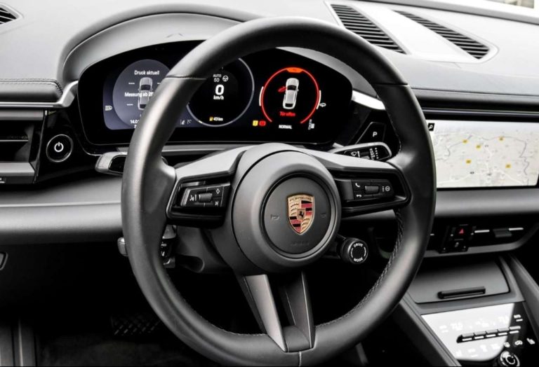 Porsche Macan 4 - photo 10