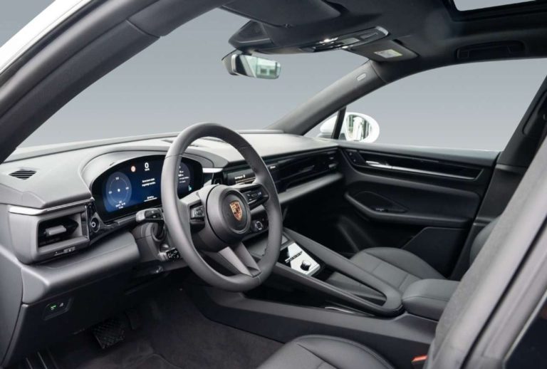 Porsche Macan 4 Electric - photo 10