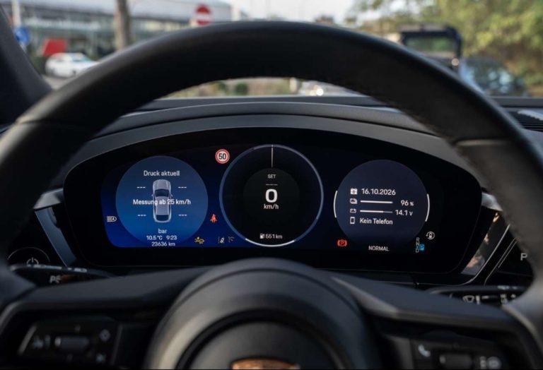 Porsche Macan 4 - photo 11