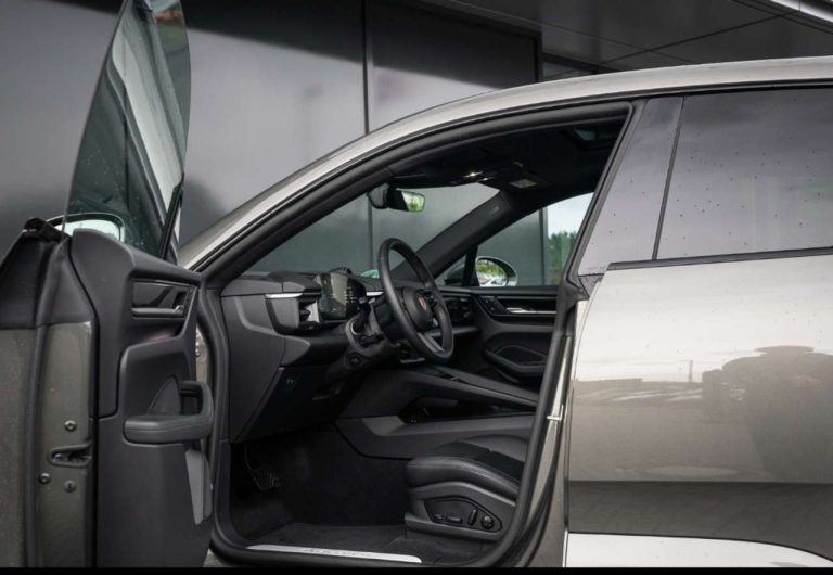 Porsche Macan 4 - photo 12