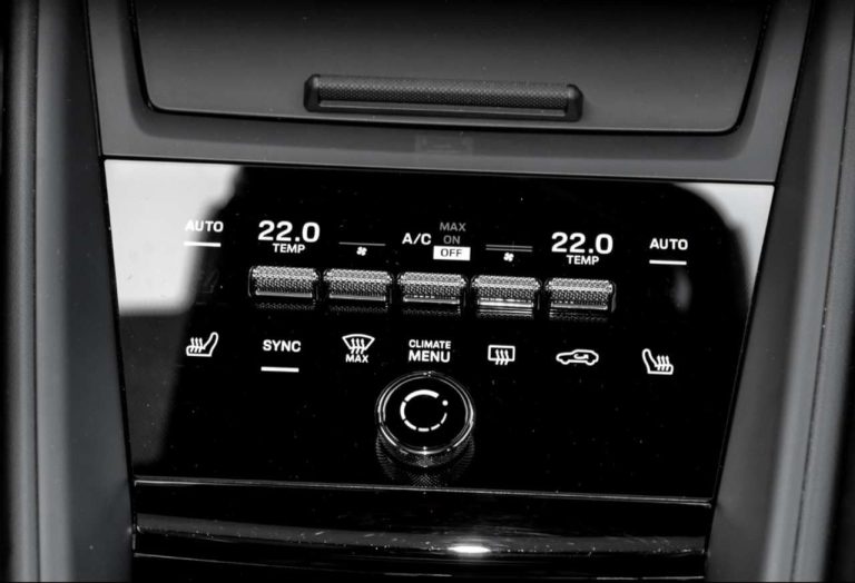 Porsche Macan 4 - photo 13