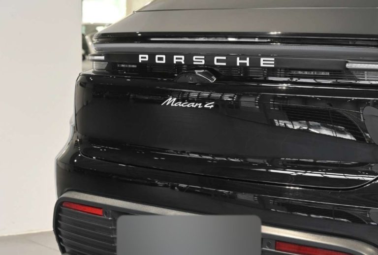 Porsche Macan 4 - photo 13