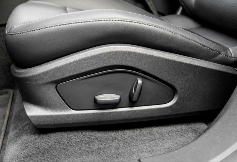 Porsche Macan 4 - photo 16