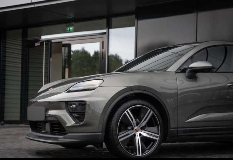 Porsche Macan 4 - photo 4