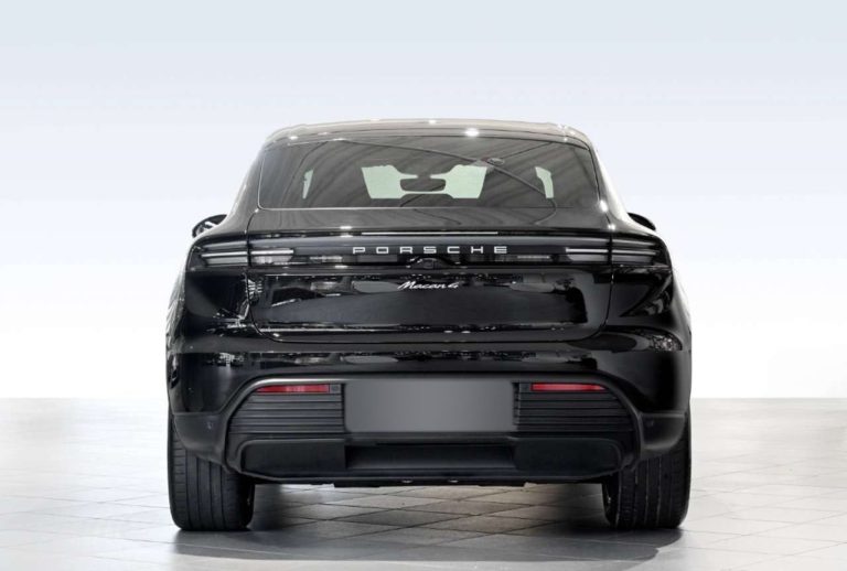 Porsche Macan 4 - photo 4