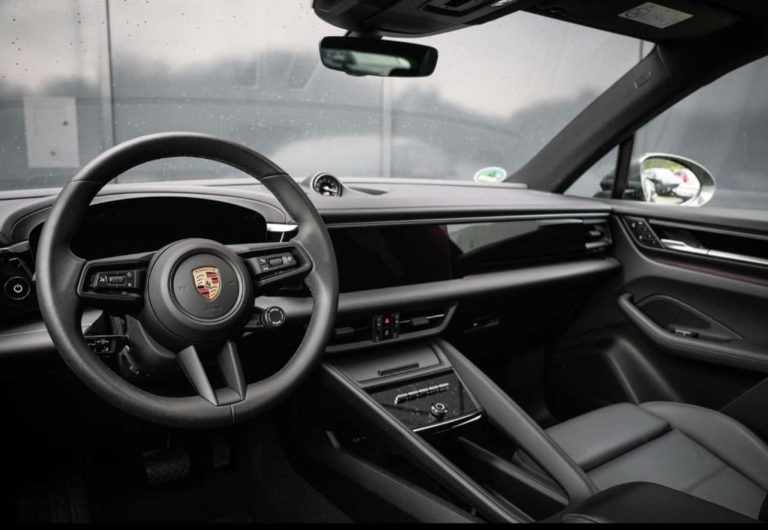 Porsche Macan 4 - photo 8
