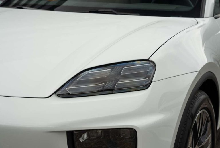 Porsche Macan 4 Electric - photo 8