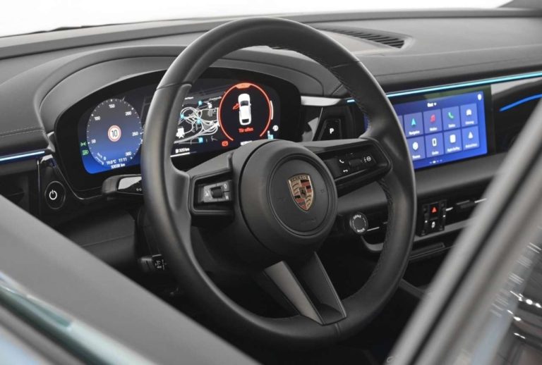Porsche Macan 4 - photo 9
