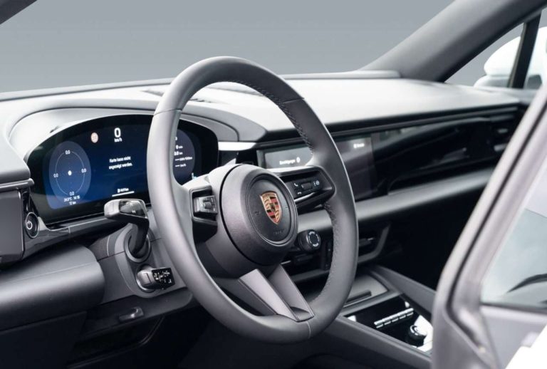 Porsche Macan 4 Electric - photo 9