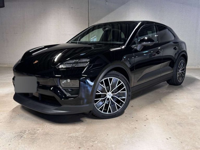 Porsche Macan 4