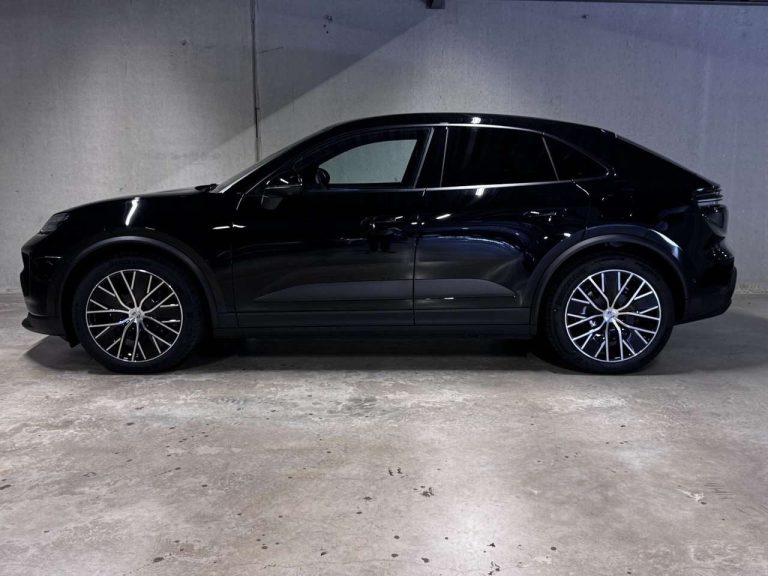 Porsche Macan 4 - photo 3
