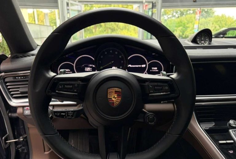 Porsche Panamera 4S E-Hybrid Sport Turismo - photo 11
