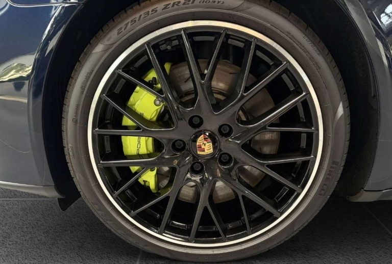 Porsche Panamera 4S E-Hybrid Sport Turismo - photo 16