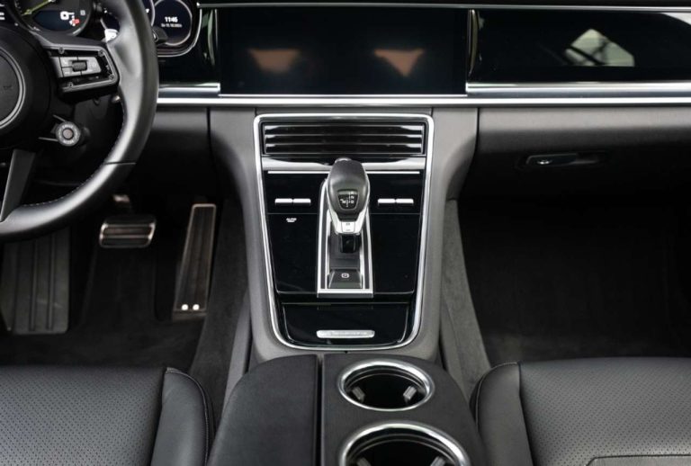 Porsche Panamera 4 E-Hybrid - photo 12