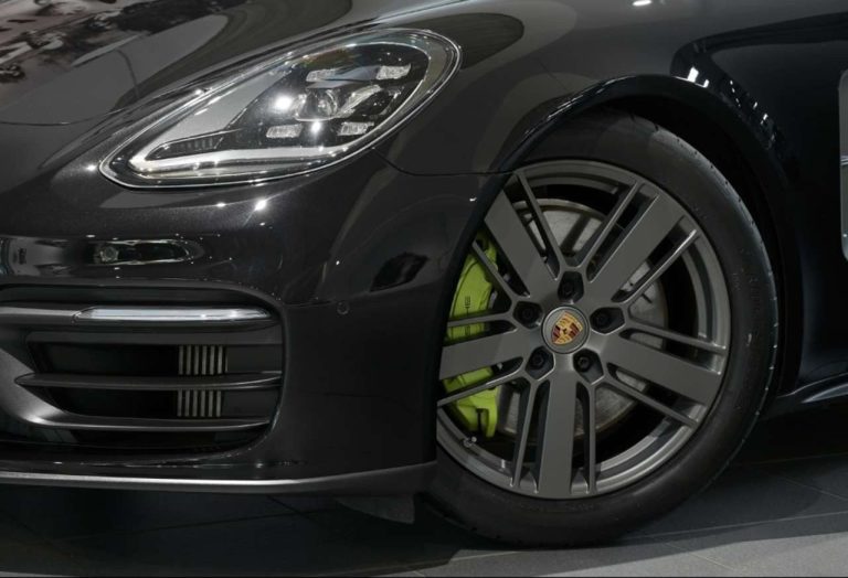 Porsche Panamera 4 E-Hybrid Platinum Edition - photo 11
