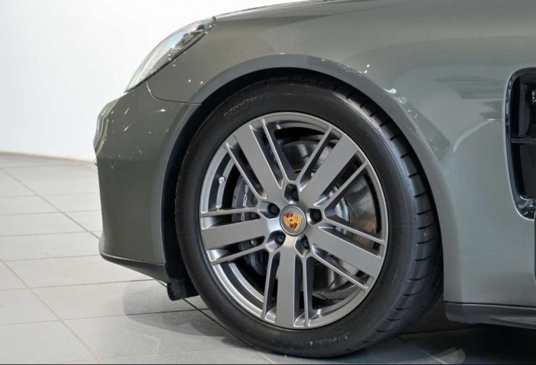 Porsche Panamera 4 E-Hybrid Platinum Edition - photo 6