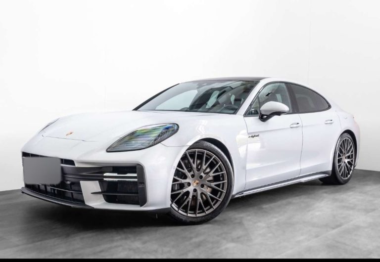 Porsche Panamera 4S E-Hybrid Sport Turismo