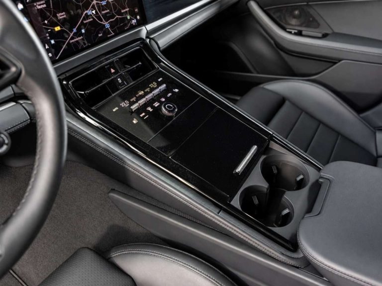 Porsche Panamera 4S E-Hybrid - photo 10
