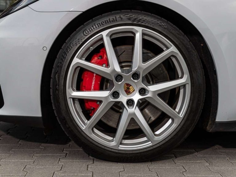 Porsche Panamera 4S E-Hybrid - photo 13
